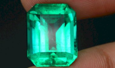 The Clarity of a Polished Emerald